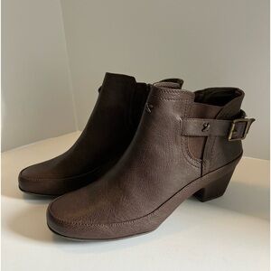 Women’s Ankle Boots, Buckle Straps, Brown, 10M, Rialto Sabana